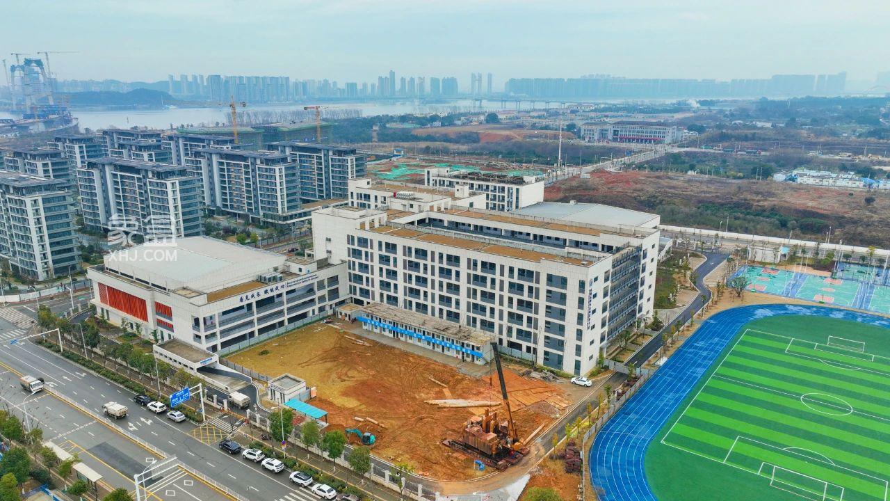 1月30日長郡雙語白石湖實驗中學擴建教研綜合樓啟動建設！