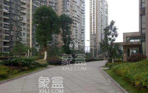 【毕业季租房精选】湘江世纪城：绝美江景配套正地铁口，环境舒适又好居！