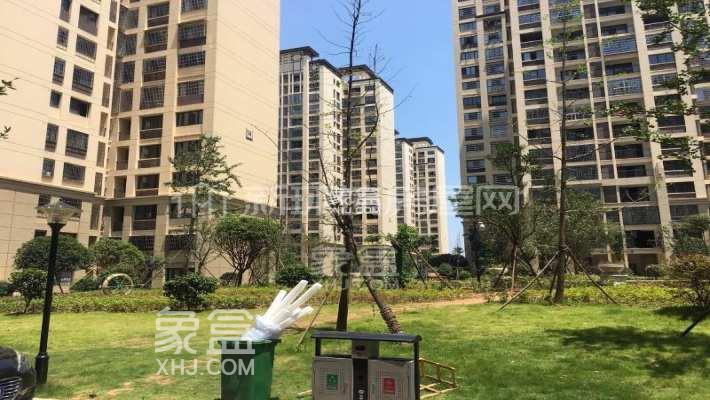 2月28日长沙租房急租：岳麓区梅溪湖大户型豪华精装，地铁口+艺术中心