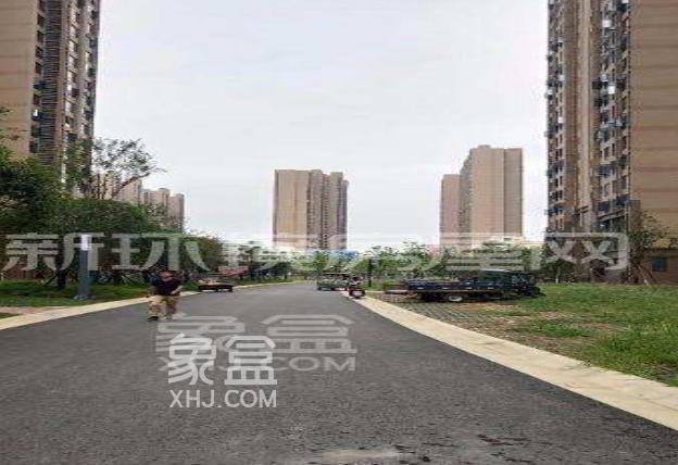 3月18日长沙租房急租：滨江新城两室两厅精装loft，湘江边地铁口便捷且舒适