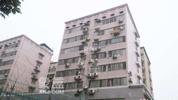 4月7日長沙租房急租：南城奧萊旁精裝小居室，臨地鐵商圈僅1250每月