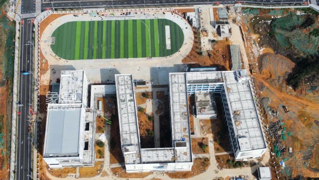 城发恒伟西宸之光签约凯德商业,高铁西城建面106-143㎡8字头热销! 城发恒伟西宸之光签约凯德商业,高铁西城建面106-143㎡8字头热销!