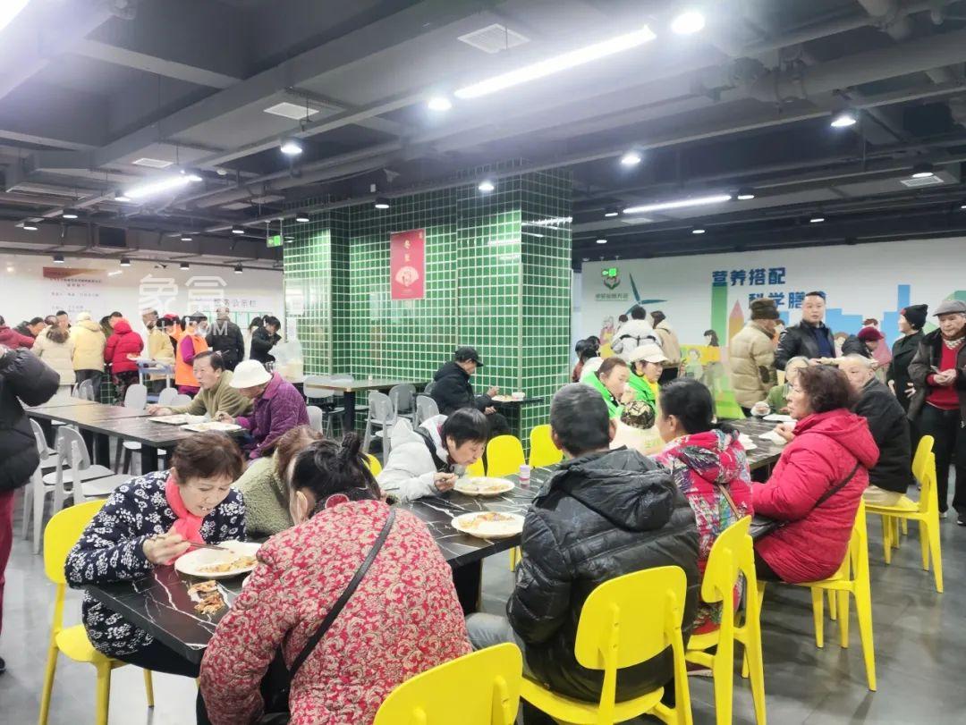 長沙雨花區(qū)左家塘街道老年人中央廚房創(chuàng)新餐廳入選典型案例匯編！