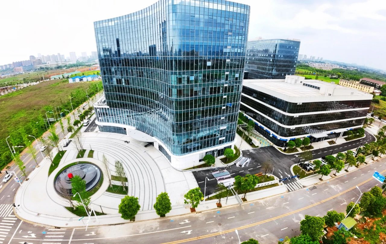 4月30日隆平创新中心正式投入运营，产业龙头总部基地！