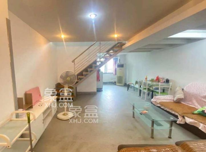 【毕业安心好租集】正市中心，繁华便利精装时尚loft，租价低安保佳
