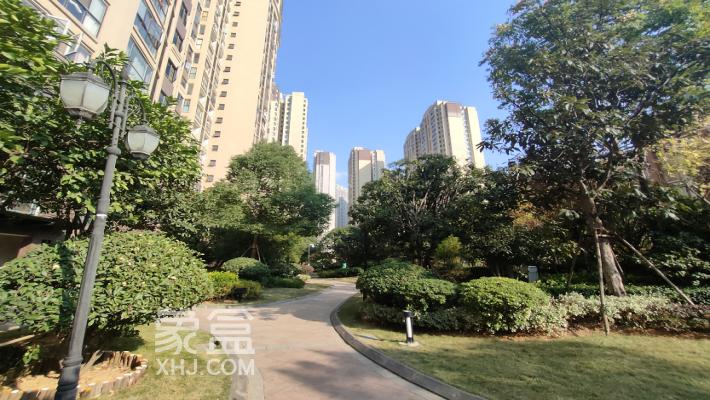 7月9日長(zhǎng)沙租房急租：伍家?guī)X臨江臨地鐵的精裝小公寓，月租低性價(jià)高