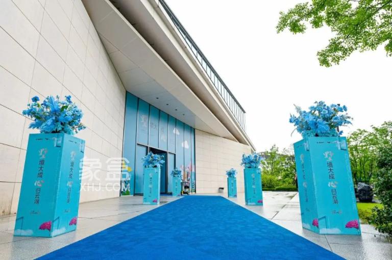 6月底三一云湖首批疊高層已交付，建面112-292㎡高層+疊墅熱銷！