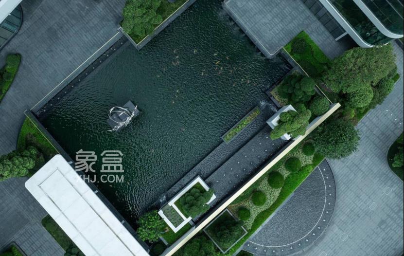 7月21日潤(rùn)和濱江灣C-ONE組團(tuán)園林已開放，建面260-1870㎡商業(yè)大平層熱銷中！