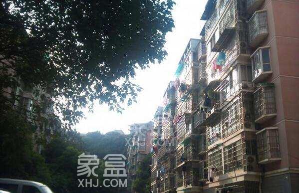 7月27日长沙租房急租：梅溪湖超精装loft，绝佳环境+地铁口通勤