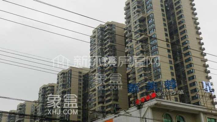 7月31日长沙租房急租：伍家岭精致小居室，地铁口湘江边舒适自由
