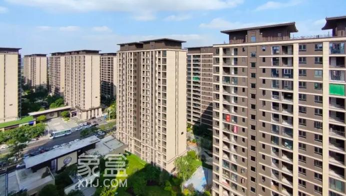 长沙次新房中的香饽饽：配套初中的双书包房！读书不愁，环境也宜居！