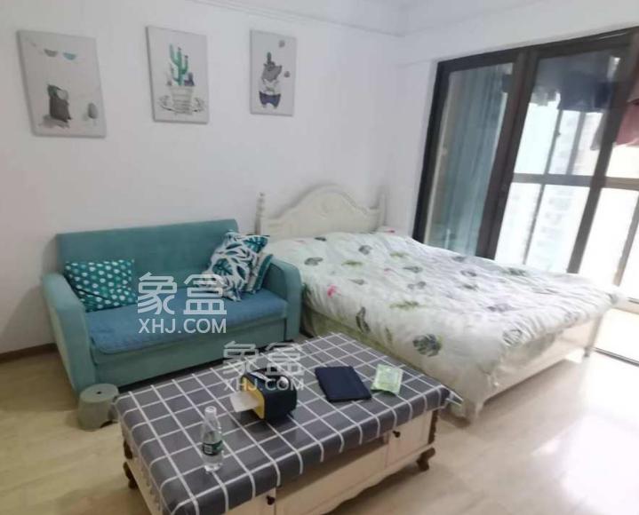 8月21日长沙租房急租:含浦精装小居,带阳台靠洋湖,风景独特 8月21日长沙租房急租:含浦精装小居,带阳台靠洋湖,风景独特