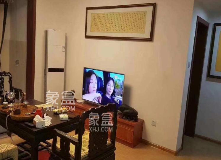 暑期已过半，陪读早准备！青竹湖外国语旁精简两居带大阳台月租仅1600