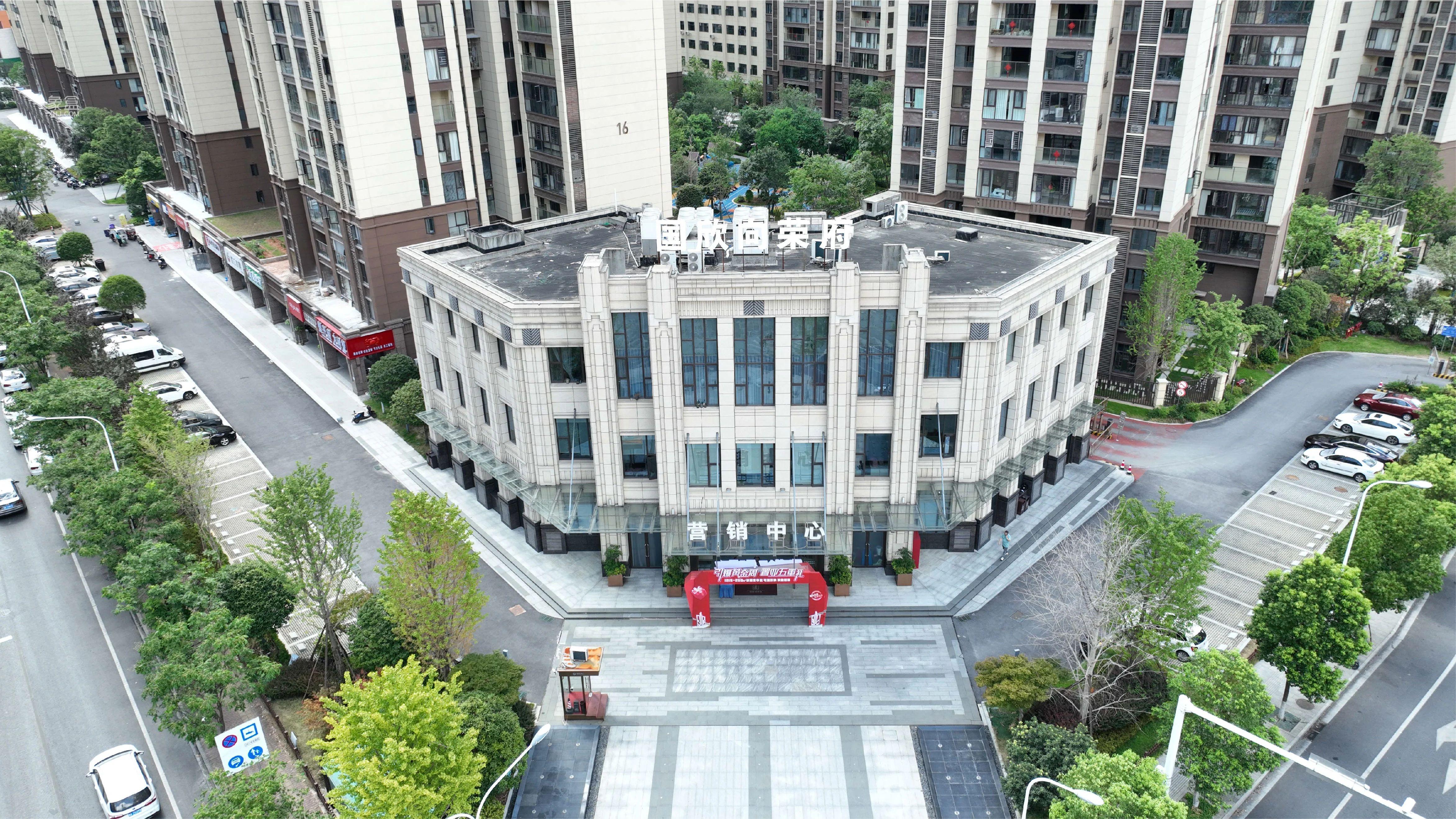 國欣向榮府18、19棟商墅租售啟動，樹木嶺建面136-255㎡現(xiàn)房清盤！