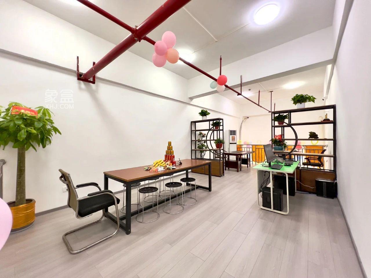 8月31日象盒長沙新環(huán)境達(dá)美D6區(qū)店開業(yè)大吉！