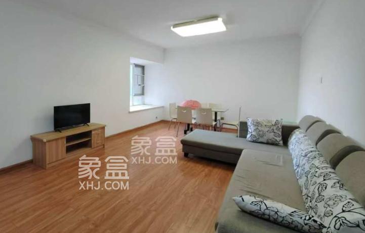9月10日长沙租房急租：湘江边精装loft，地铁口配置全