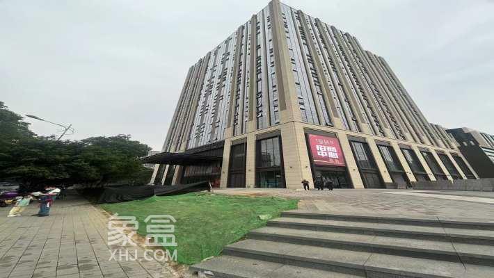 9月10日长沙租房急租：湘江边精装loft，地铁口配置全
