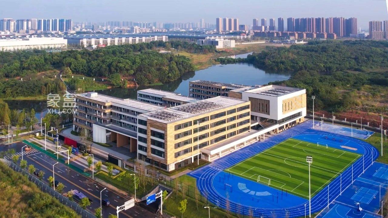 湖南师范大学附属三一云湖实验学校小班制教学，三一云湖建面高层+别墅热销！