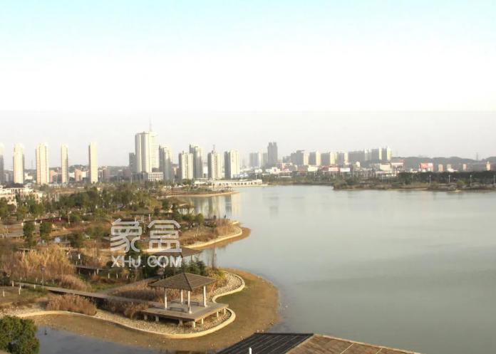 【金秋好景好租】月湖公園：現(xiàn)代與古典結(jié)合巧妙，地鐵環(huán)繞便捷舒適