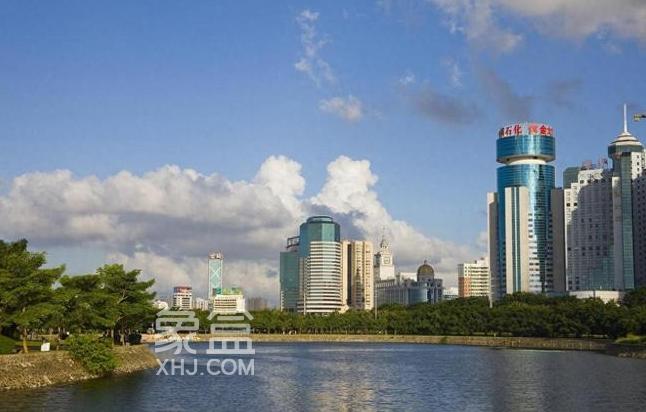 海口楼市深度剖析：海口湾房价微跌背后的楼市韧性与未来展望