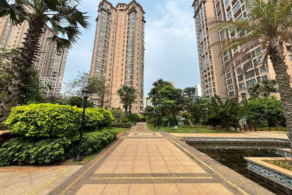 10月23日海口降价急售房源：中弘西岸首府精装好房直降30万！