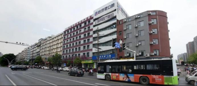 梅溪湖一期纯新盘即将面世！地铁2号线旁，卖刚需户型、配套完善！