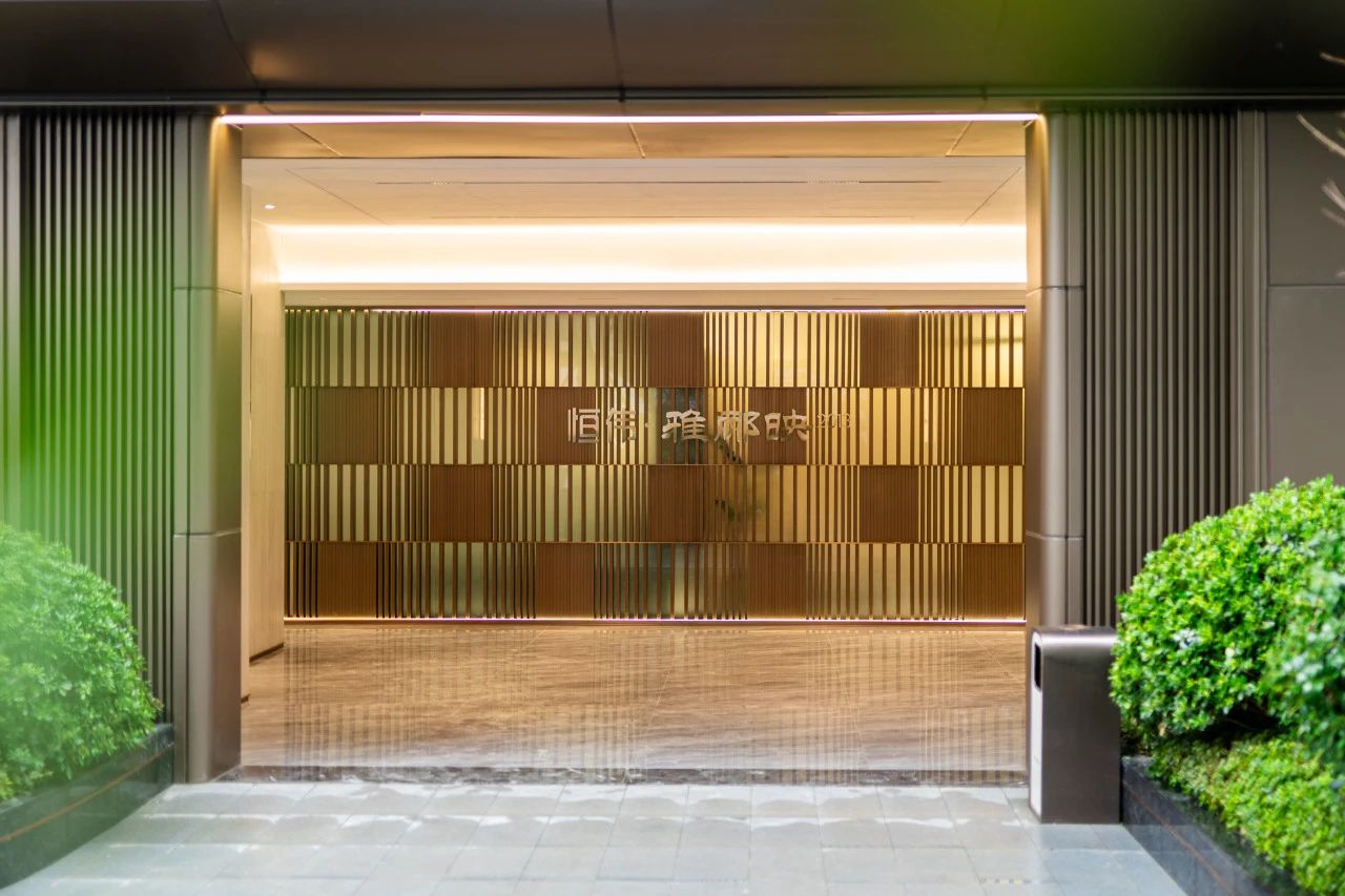 城发恒伟雅郦映2013实景示范区已开放,9年雅礼会展建面108-166㎡双书包房热销! 城发恒伟雅郦映2013实景示范区已开放,9年雅礼会展建面108-166㎡双书包房热销!