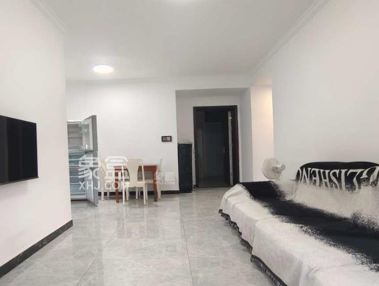 12月26日长沙租房急租：谷山森林旁两室精装住宅，仅1700每月