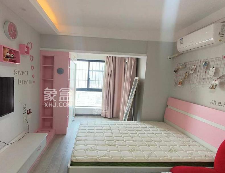 12月31日长沙租房急租:雨花亭精装公寓,地铁口商圈旁租价仅1500 12月31日长沙租房急租:雨花亭精装公寓,地铁口商圈旁租价仅1500