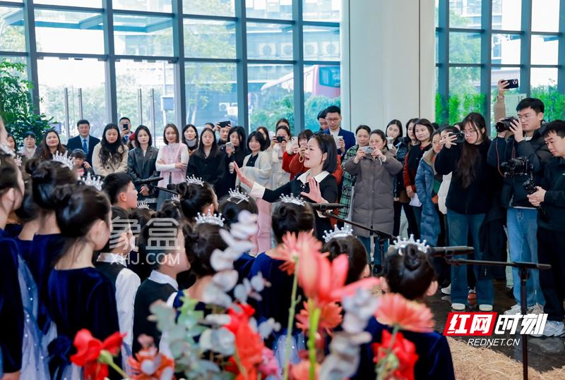 12月31日长沙世茂环球金融中心乡音不‘童’凡响”跨年音乐会成功举办! 12月31日长沙世茂环球金融中心乡音不‘童’凡响”跨年音乐会成功举办!
