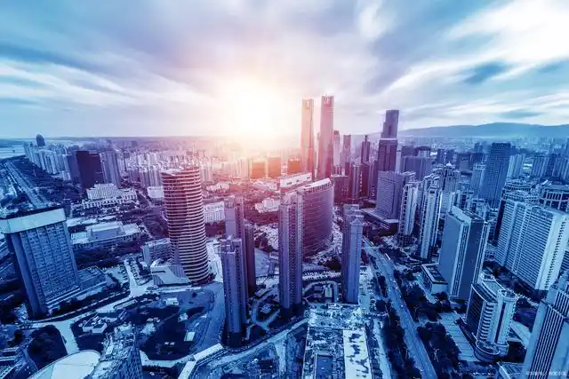 房地产发展新模式：2025年的转型与高质量之路‌