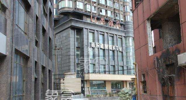 2月14日長(zhǎng)沙租房急租：觀沙嶺豪裝loft，正地鐵+絕美江景