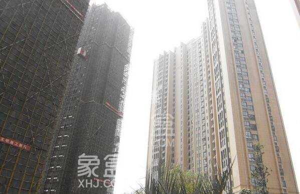 3月21日长沙租房急租：南城奥莱四室豪装大户型，临城轨正地铁