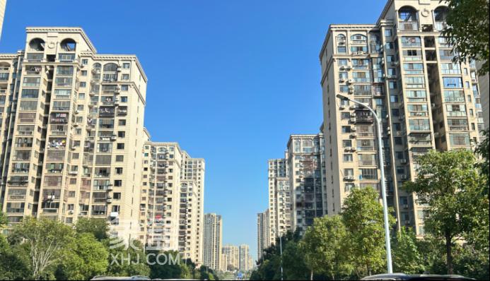 南雅求实中学今秋开学，配套小区“阳光丽城”怎么样？八方、钰龙的平替！