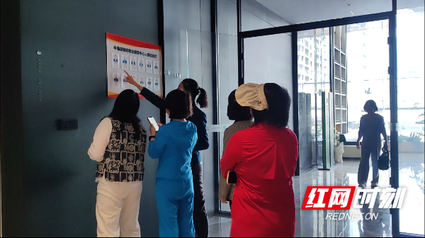 长沙中海星樾府4栋交付仅半年电梯故障频发，天天“惊魂”谁来管？