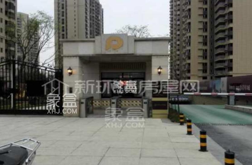 4月28日長沙租房急租：樹木嶺三室兩廳豪華裝潢，環(huán)圭塘河臨地鐵商圈