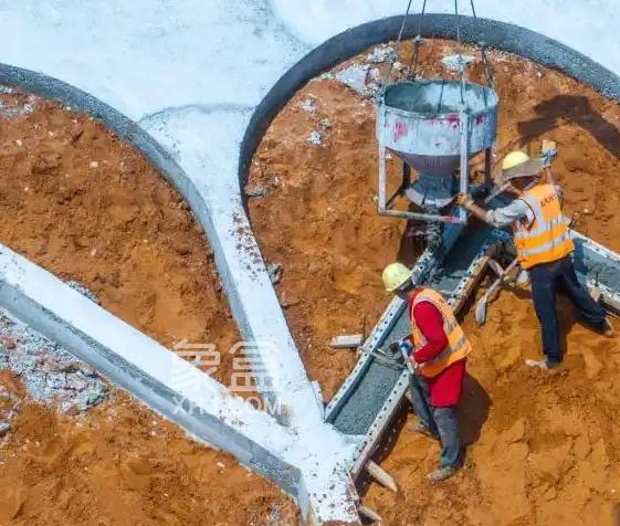 海南首条双向八车道高速公路建设加速推进——“五一”假期施工现场展现自贸港建设热潮‌