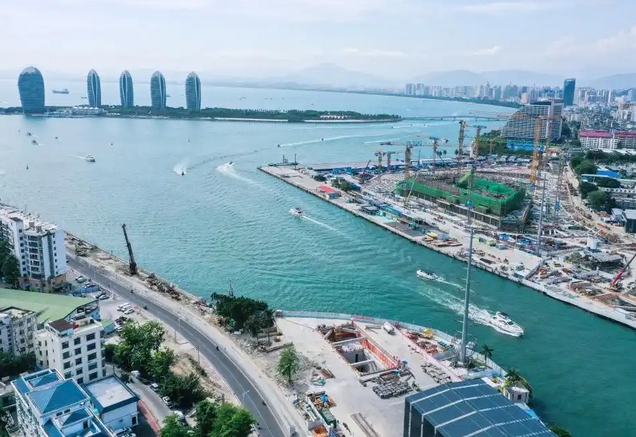 三亚首条水下隧道工程加速建设 助力自贸港交通升级 三亚首条水下隧道工程加速建设 助力自贸港交通升级