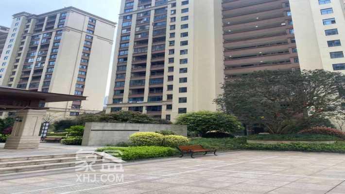 万恒白金汉宫小区测评：衡阳高端住宅市场的标杆项目