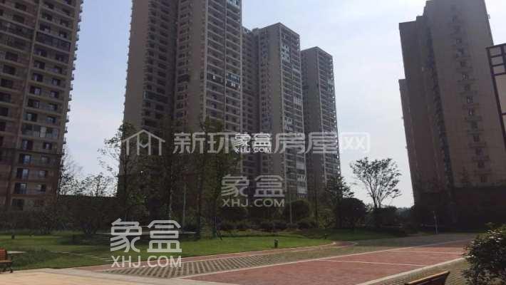 5月9日长沙租房急租：武广新城精装loft，双线地铁环绕小区安静舒适