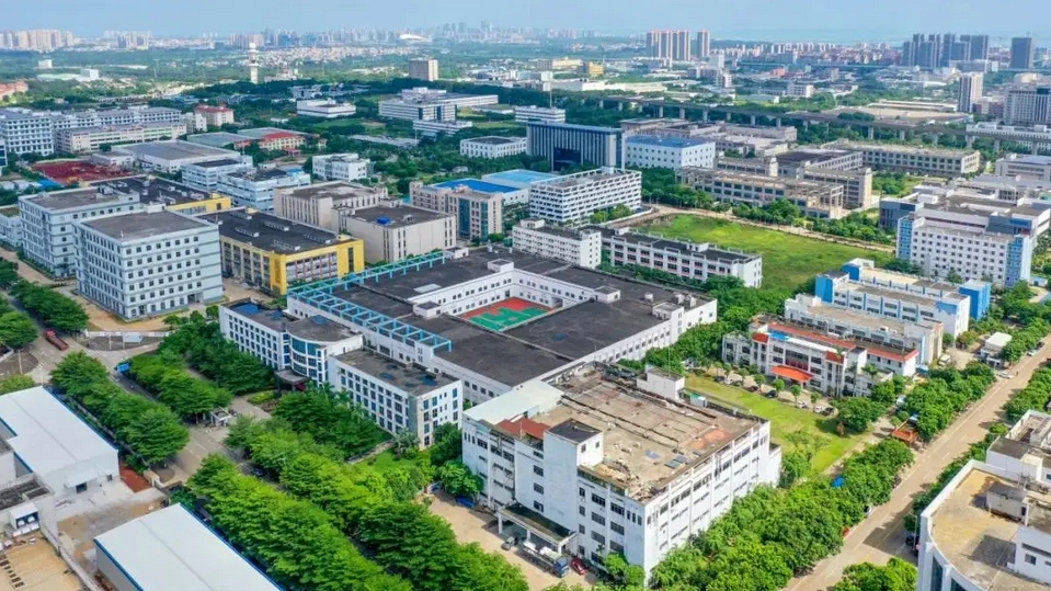 三亚海棠湾项目拖欠农民工工资事件升级 涉事企业面临信用惩戒 三亚海棠湾项目拖欠农民工工资事件升级 涉事企业面临信用惩戒