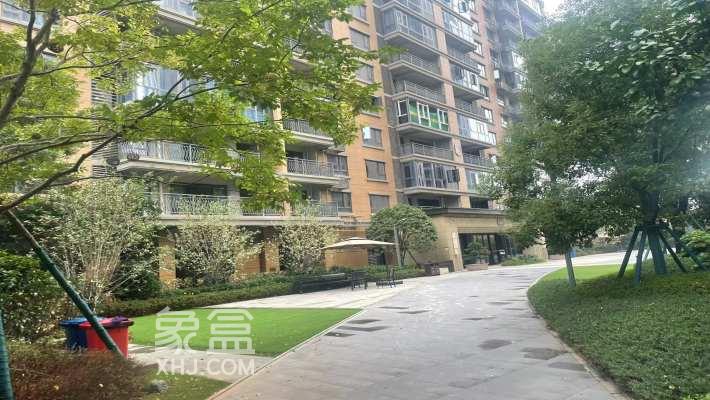 国贸前海湾小区测评：追求品质生活、注重自然景观与便利性的购房者必看
