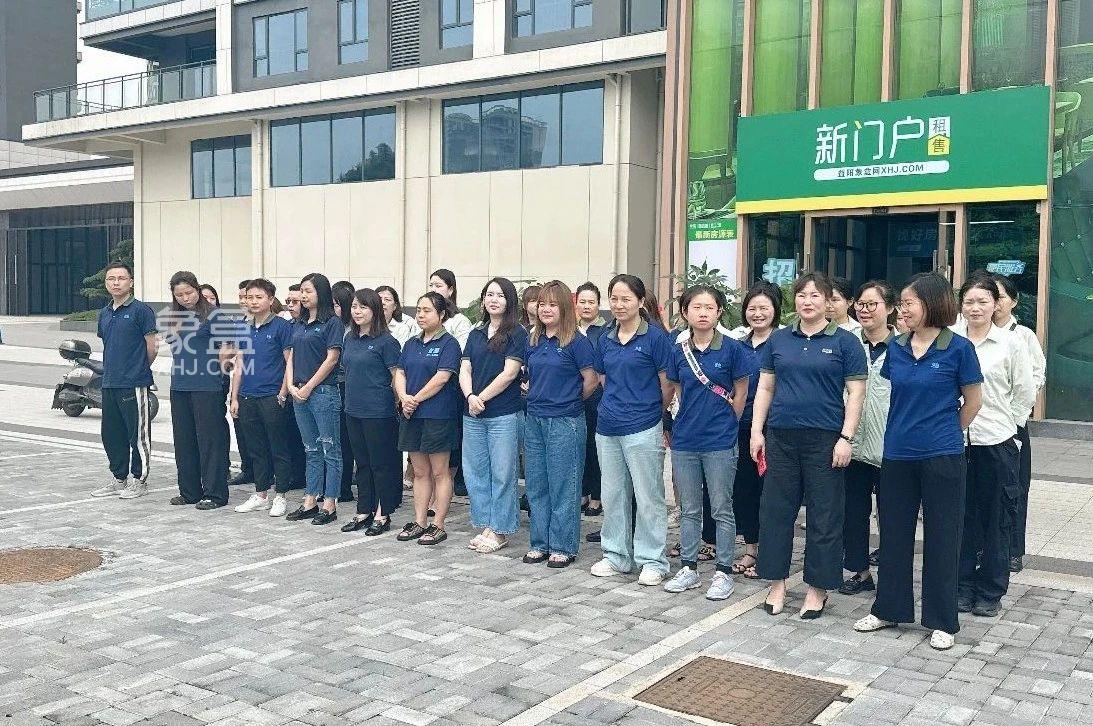 6月10日象盒益阳新门户中铁银城江月店开业，开门笑迎八方来客！