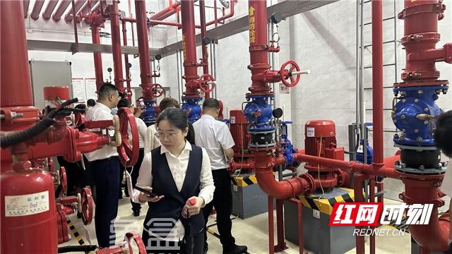 6月12-13日长沙市物业管理办公室组织赴鑫远翡丽郡、晟通牡丹舸、华润琨瑜府等开展学习活动！