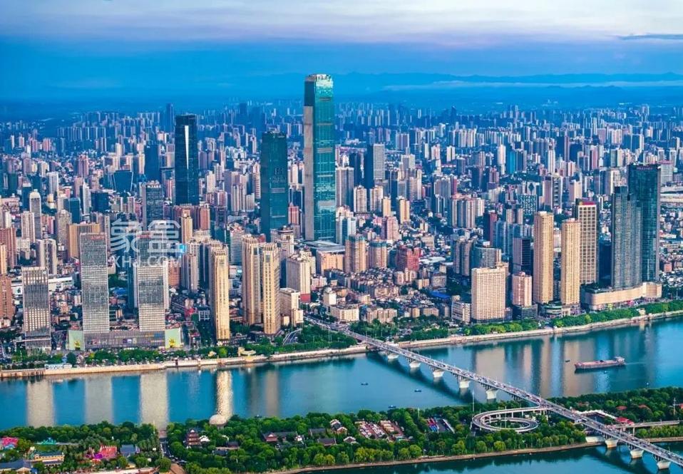 取消限购：构建房地产发展新模式的里程碑