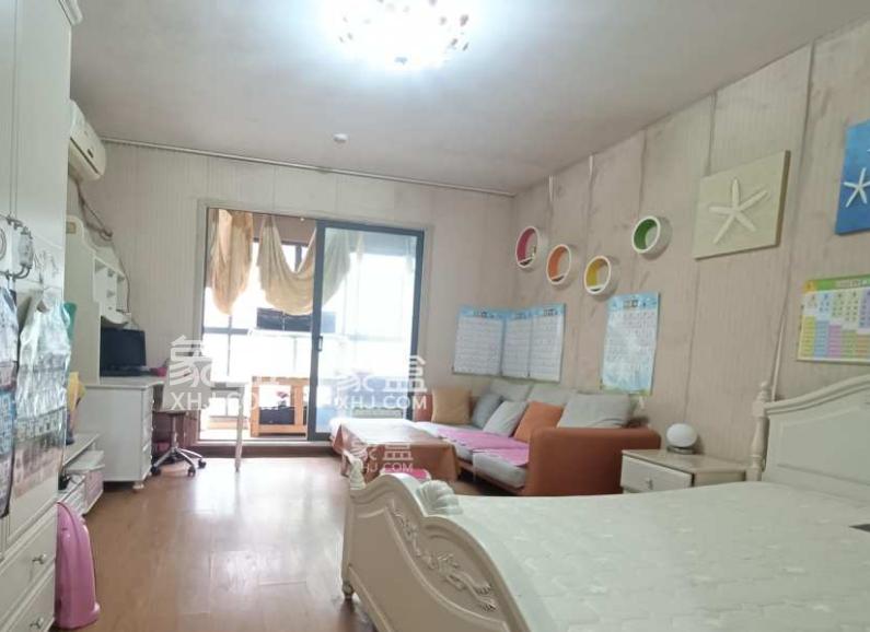 6月20日长沙特价租房：桂花坪带阳台精装小户型，省府片区+正地铁口