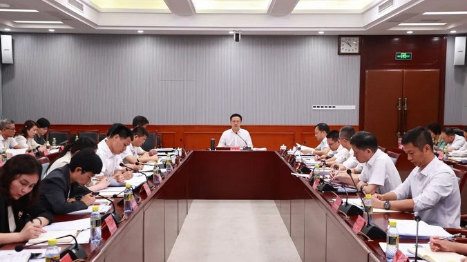 背水一战抢进度 分秒必争促发展——三亚市全力冲刺2025年上半年"双过半"目标纪实
