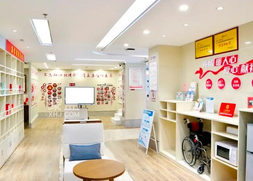 天涯区24小时智能工会驿站启用 打造户外劳动者"温暖港湾"