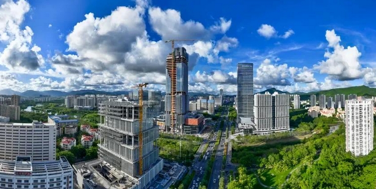 海罗安置区冲刺年度里程碑：双楼封顶倒计时