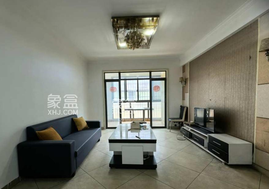 7月28日长沙特价租房：体育新城带阳台两室住宅，正地铁环商圈月租仅1900